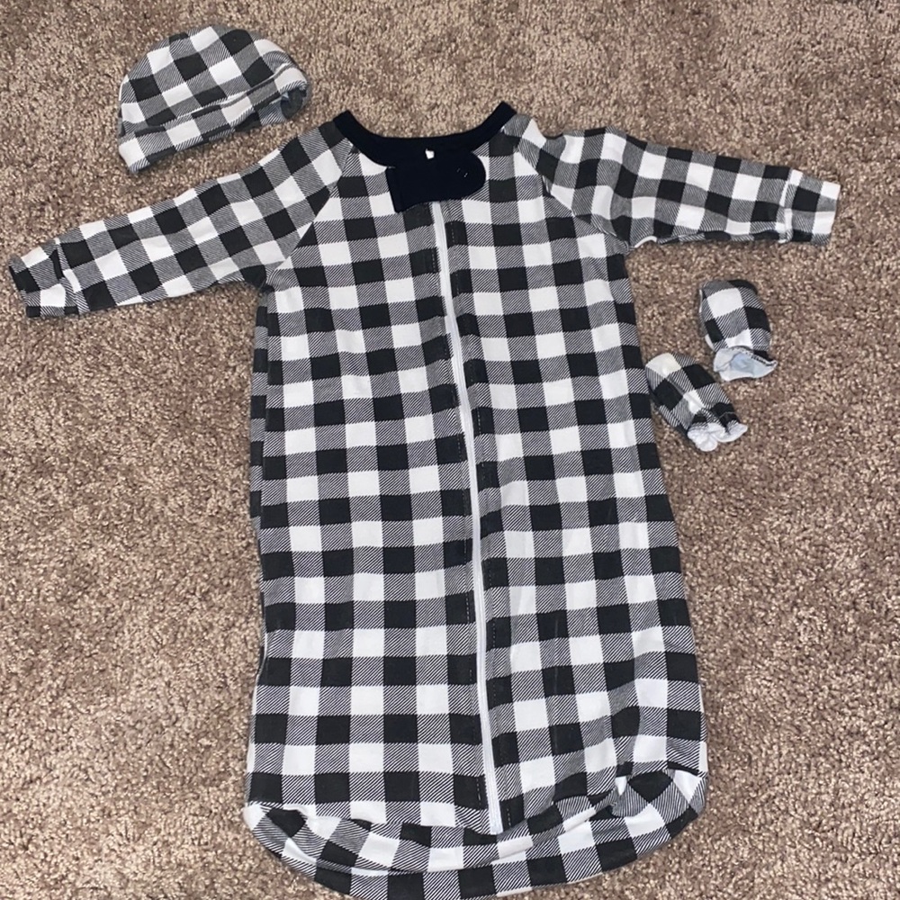 Matching hat, sleep sack, and mits black and white plaid winter easy swaddle